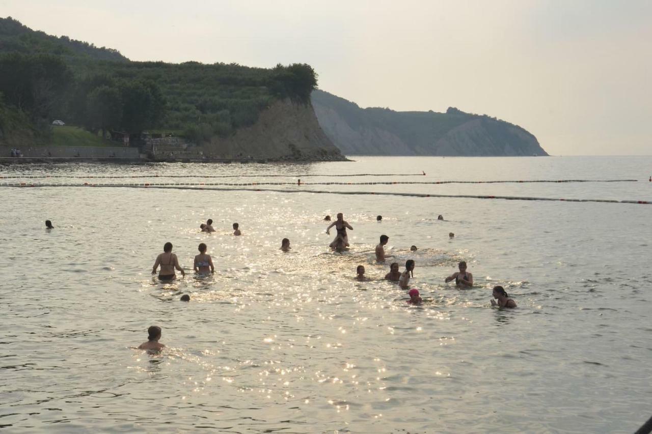 Apartma Ada Izola Esterno foto